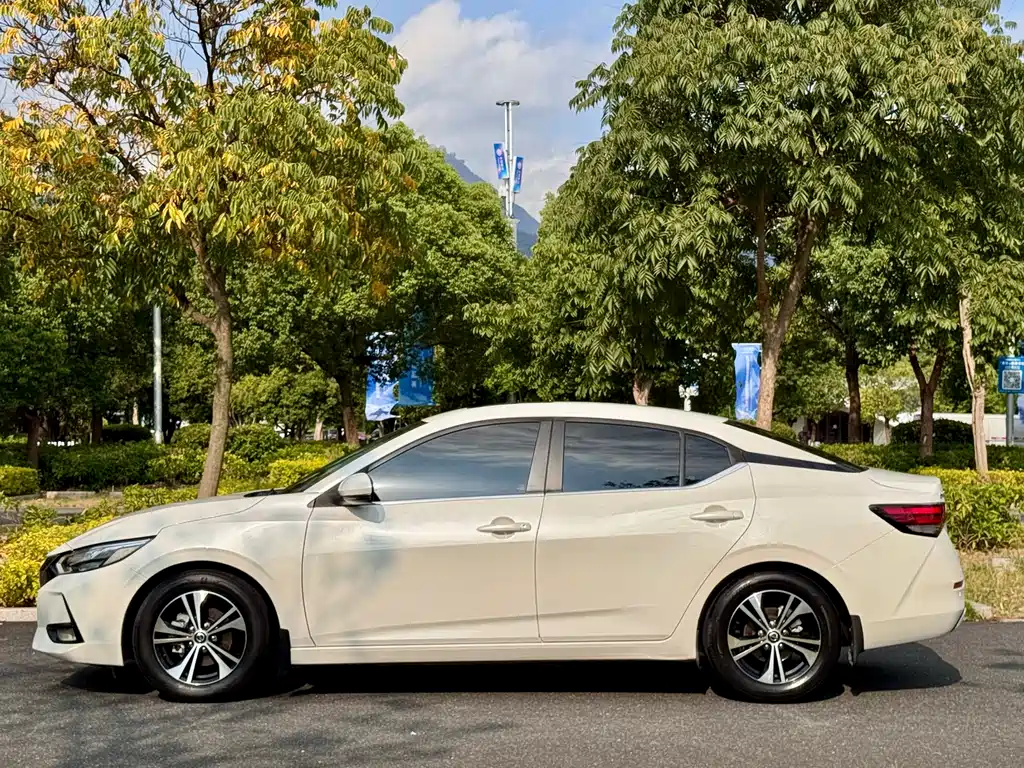Nissan Sylphy — миниатюра 4