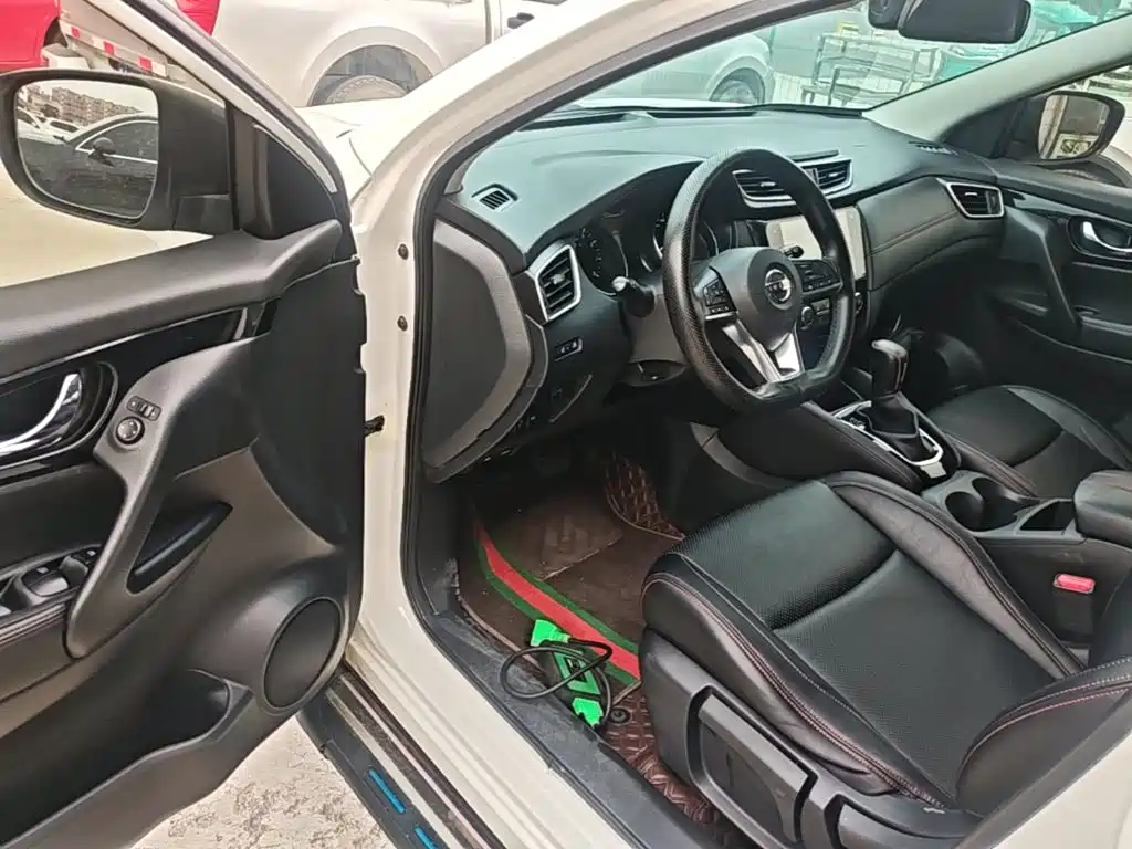 Nissan Qashqai — миниатюра 16