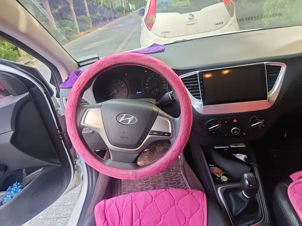 Hyundai Verna — миниатюра 3