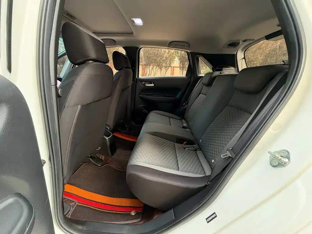 Honda Fit — миниатюра 8