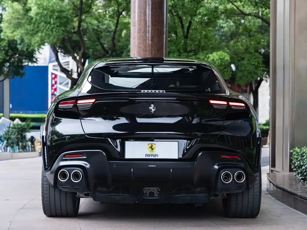 Ferrari Purosangue 2023 6.5L V12