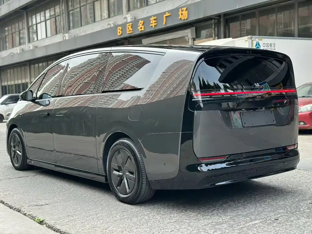Li Auto Li MEGA — миниатюра 6