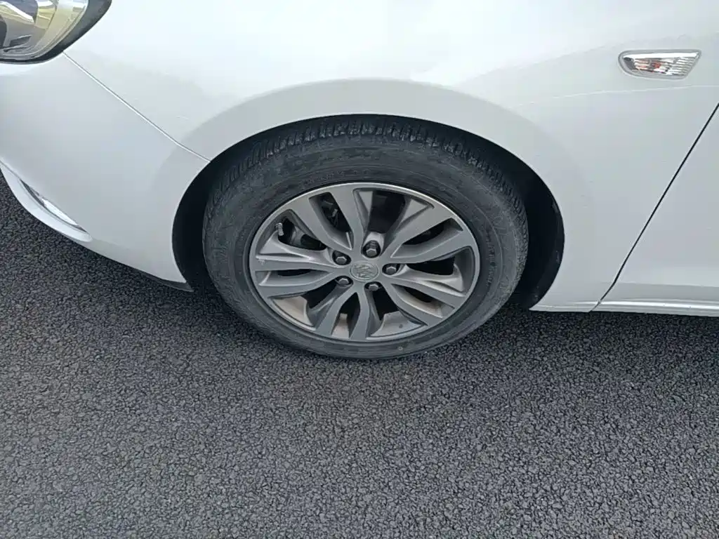 Buick Excelle — миниатюра 23