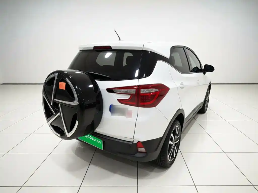 BYD Yuan — миниатюра 6