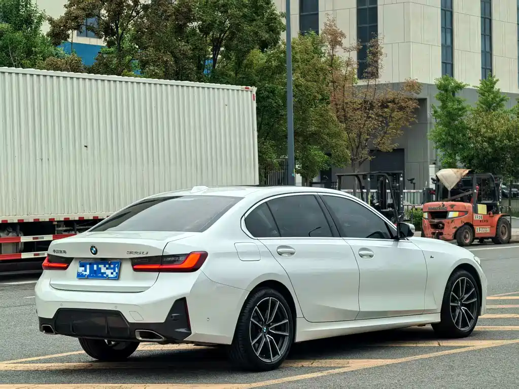 BMW 3 Series — миниатюра 9