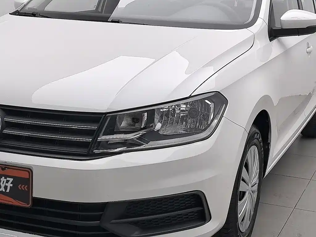 Volkswagen Santana — миниатюра 7
