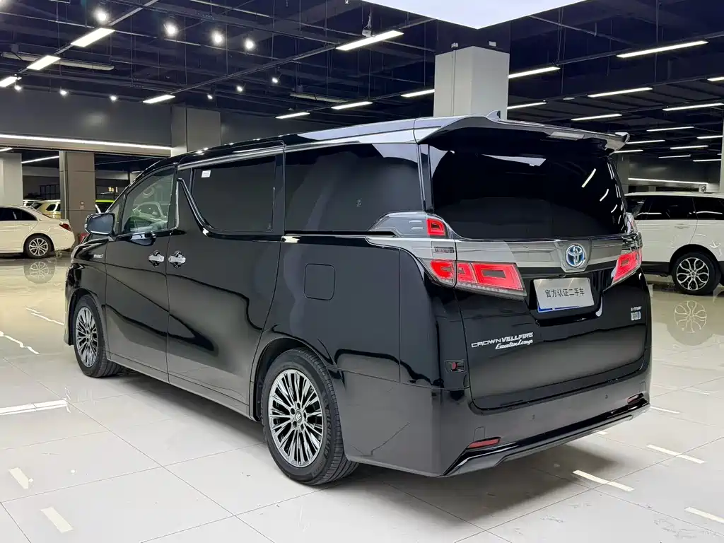 Toyota Vellfire — миниатюра 7