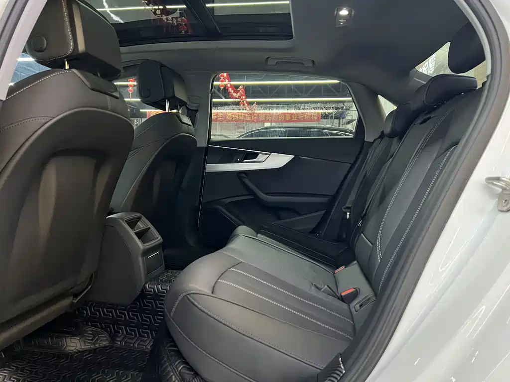 Audi A4L — миниатюра 4