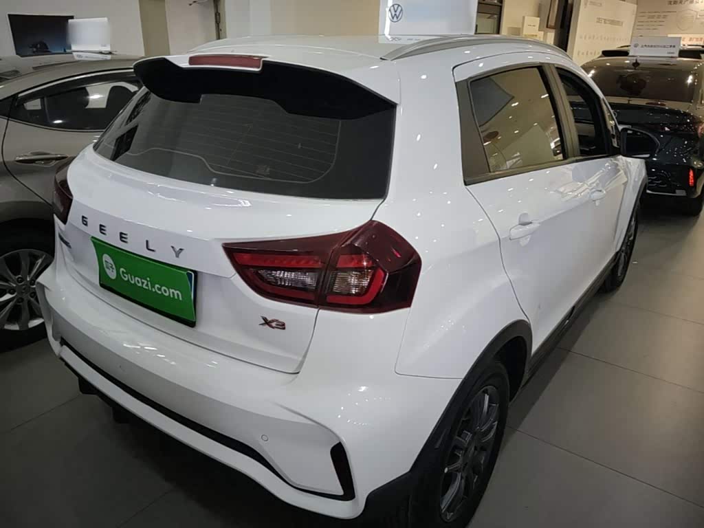 Geely Vision X3 1.5 л 2021 г. Белый, пробег 19900 км