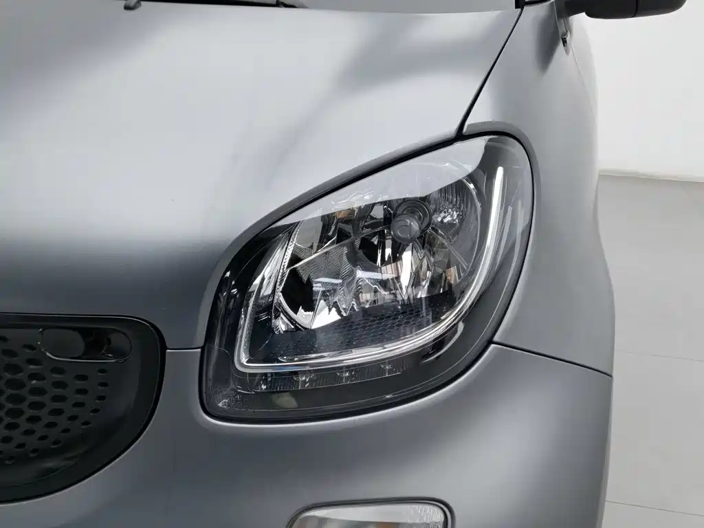 smart Smart Fortwo — миниатюра 7