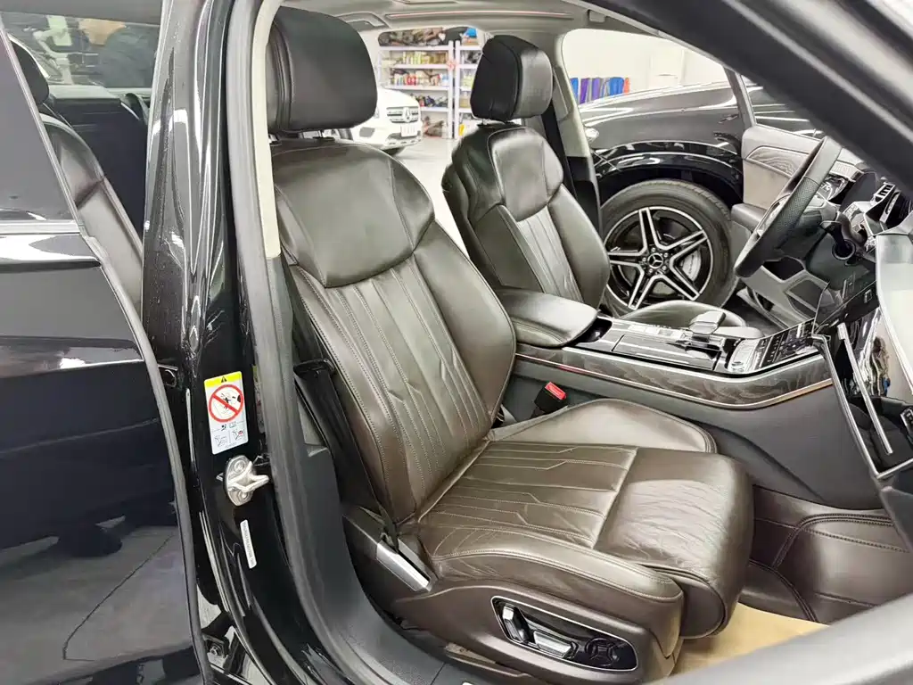 Audi A8 — миниатюра 15