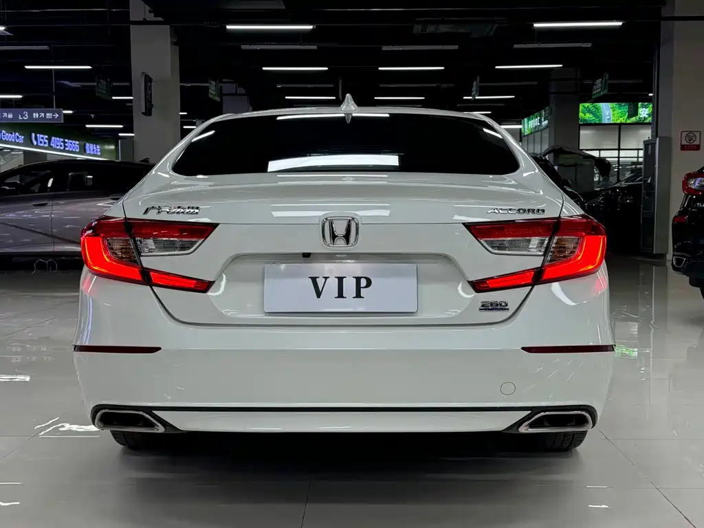Honda Accord — миниатюра 6