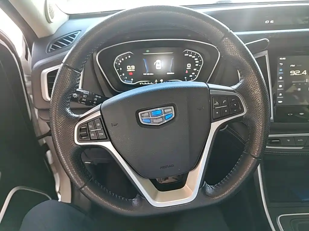 Geely Vision X6 — миниатюра 11