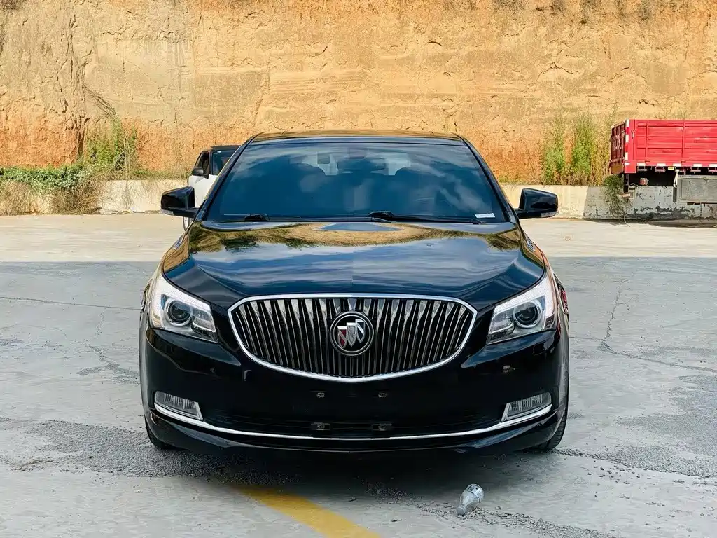 Buick LaCrosse — миниатюра 2