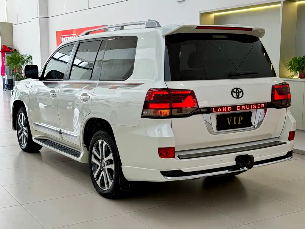 Toyota Land Cruiser — миниатюра 15