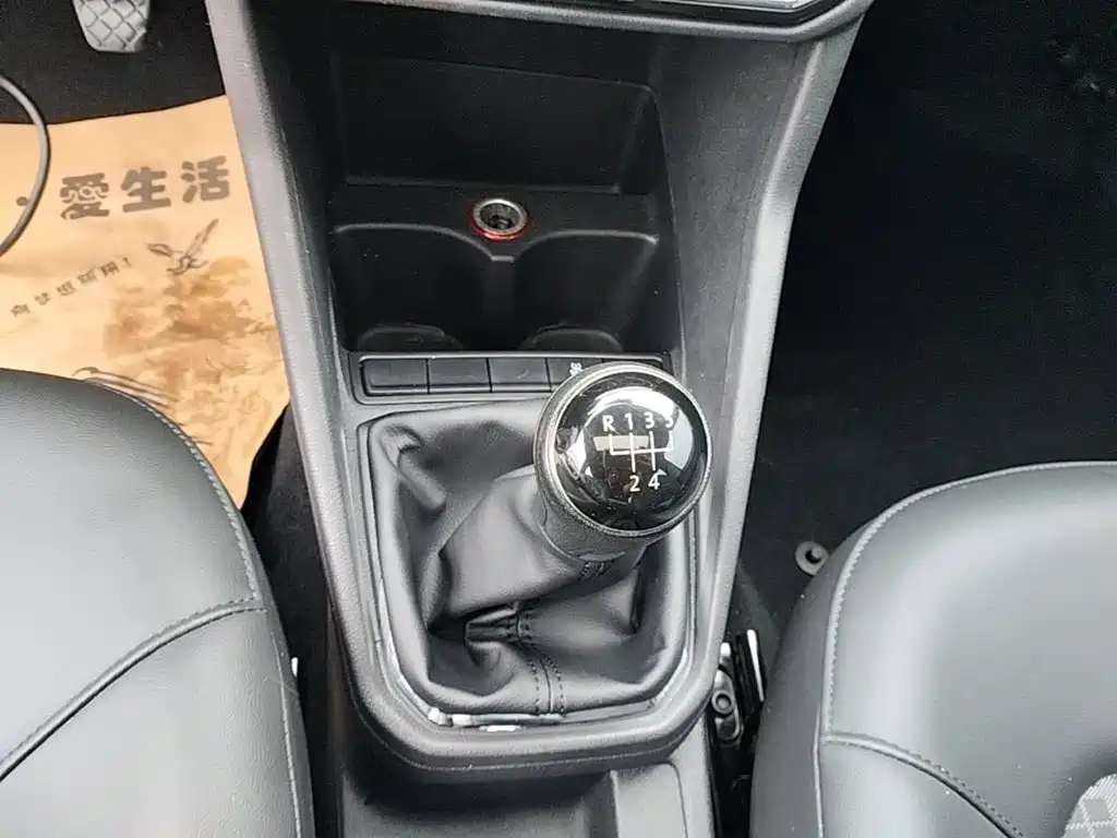 Volkswagen Jetta — миниатюра 14