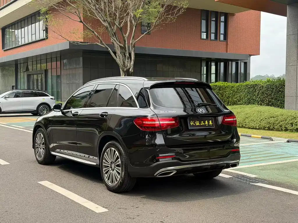 Mercedes-Benz GLC — миниатюра 9