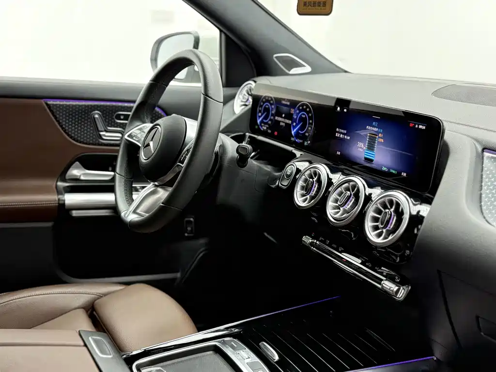 Mercedes-Benz EQA — миниатюра 15