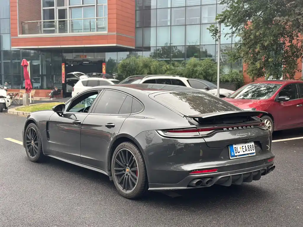Porsche Panamera — миниатюра 5