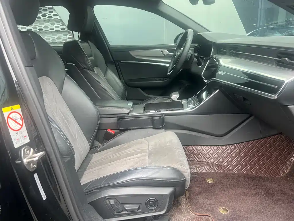 Audi A6L — миниатюра 7