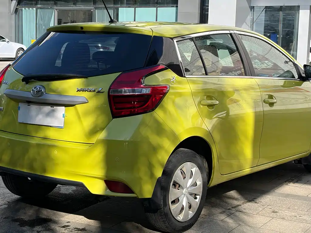 Toyota Yaris L — миниатюра 4