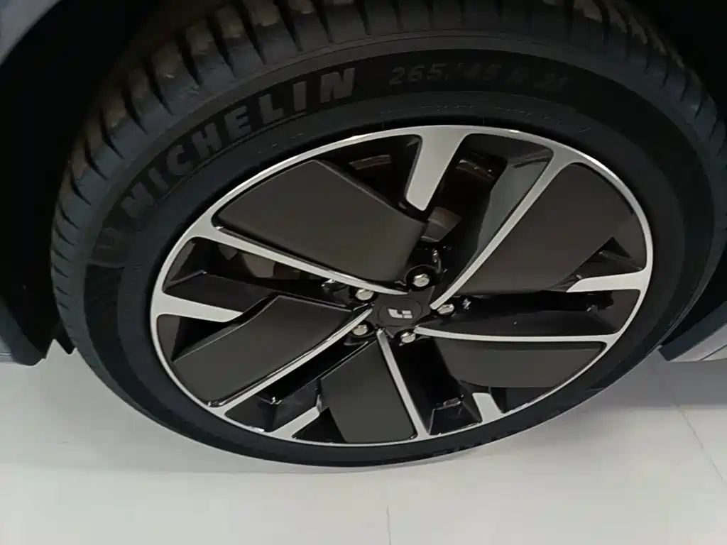 Li Auto Li L7 — миниатюра 23