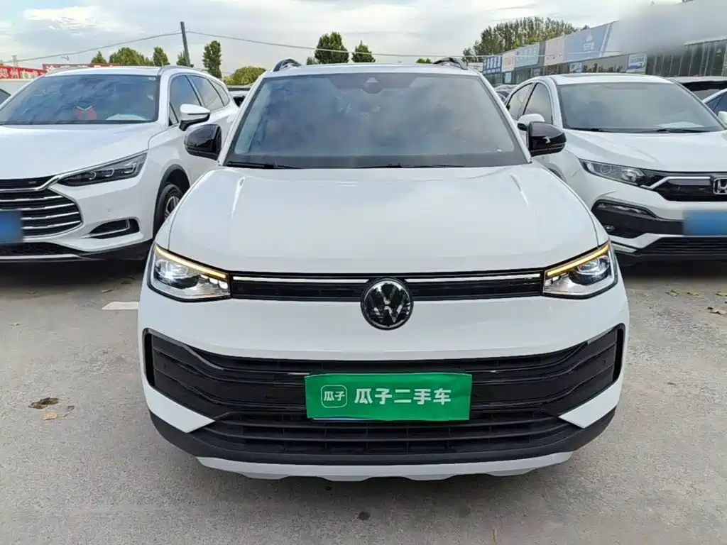 Volkswagen Tharu — миниатюра 3