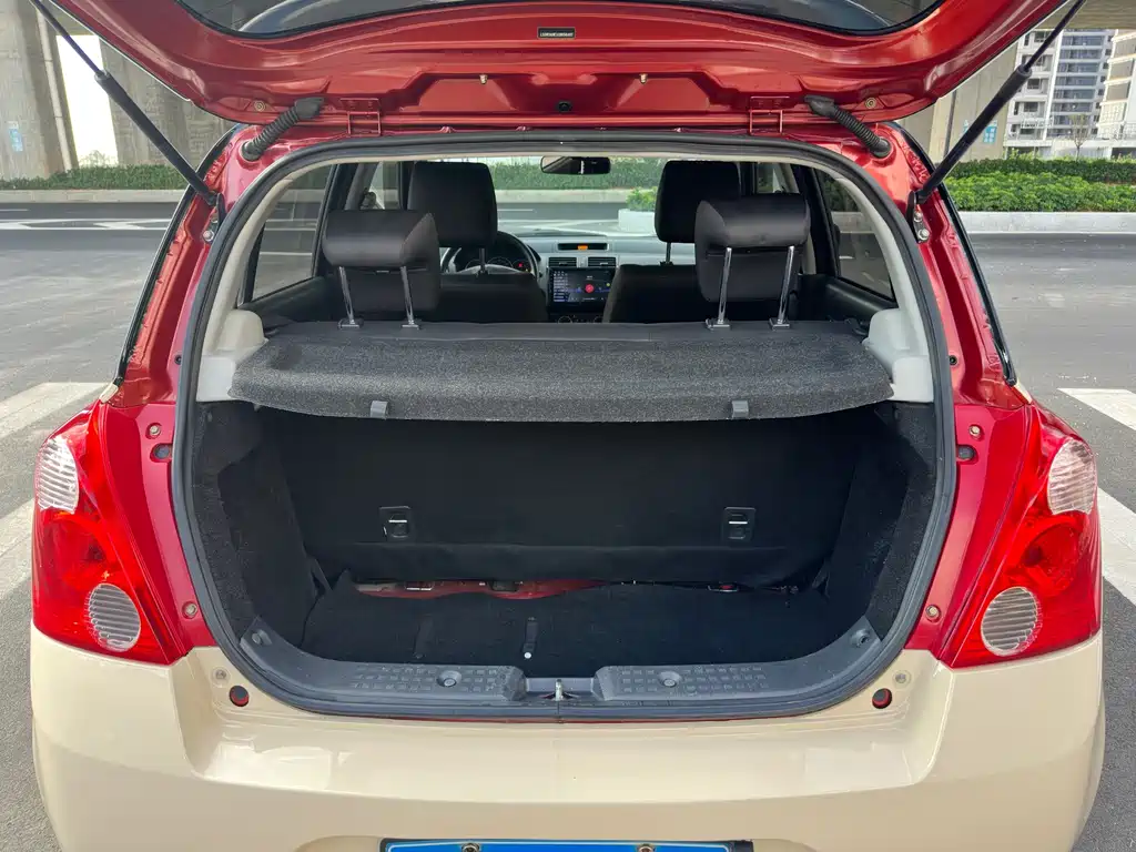 Suzuki Swift — миниатюра 9