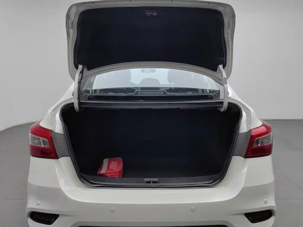 Nissan Sylphy — миниатюра 16