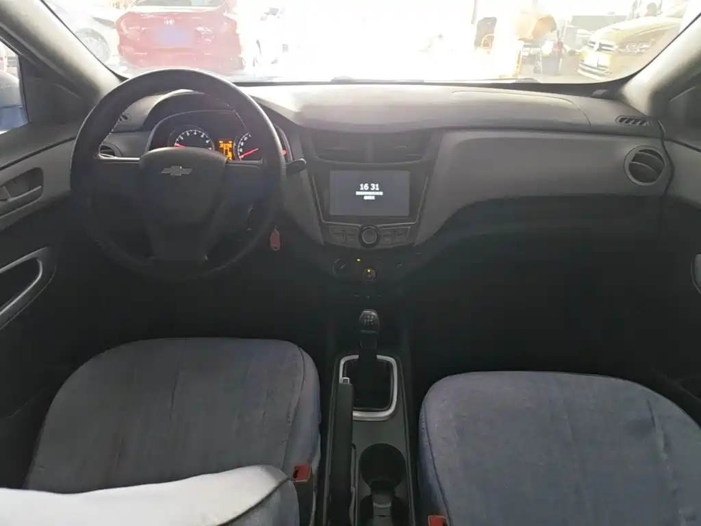 Chevrolet Sail — миниатюра 10