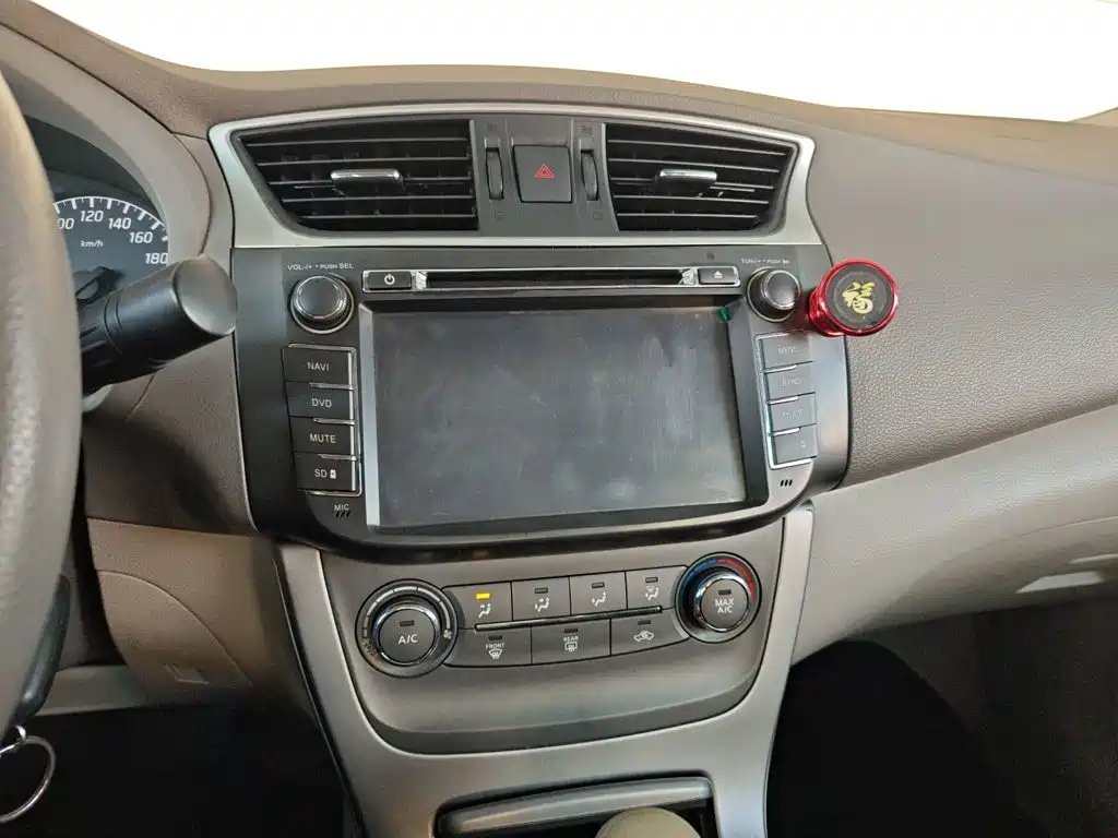 Nissan Sylphy — миниатюра 13