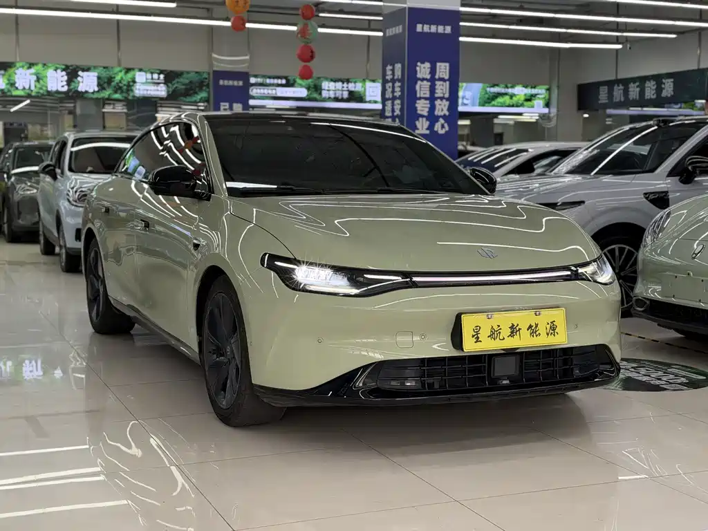 Leapmotor Leapmotor C01 — миниатюра 3