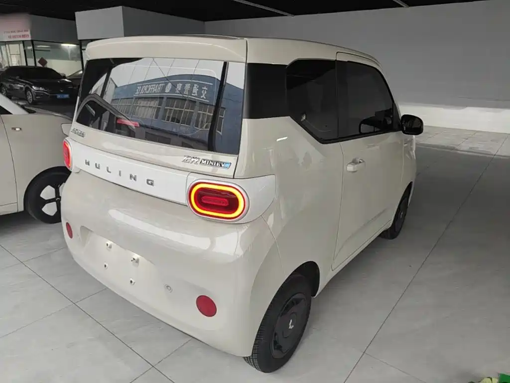 Wuling MINIEV — миниатюра 7