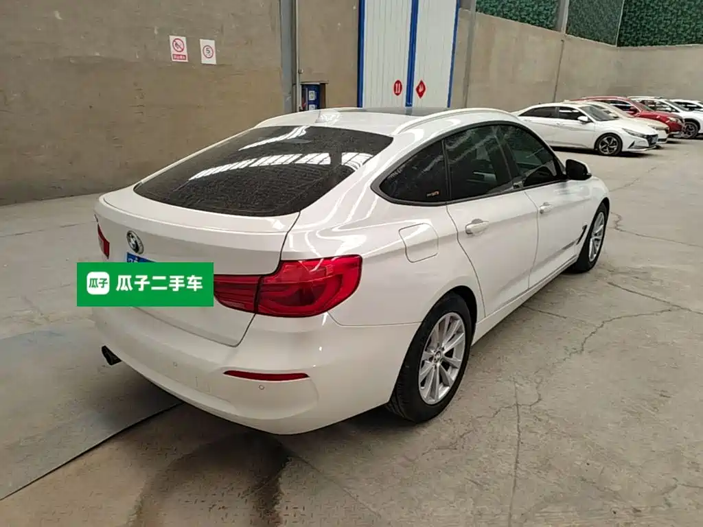 BMW 3 Series GT — миниатюра 7