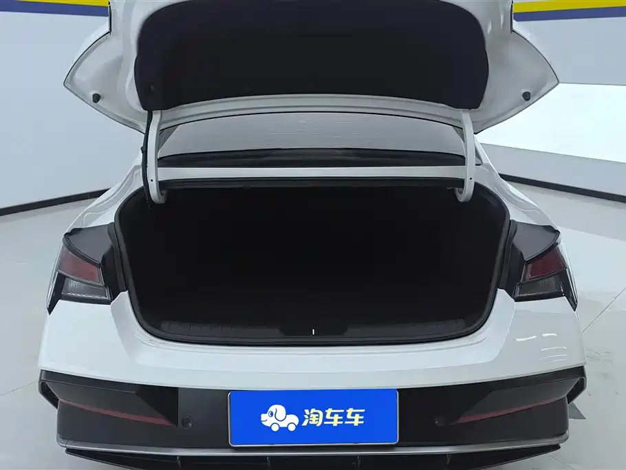 Hyundai Elantra 2023 1.5L CVT GLX Elite