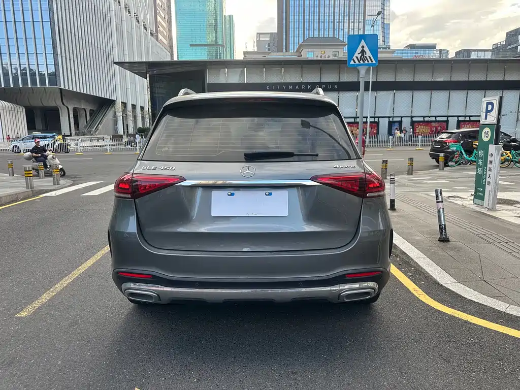 Mercedes-Benz GLE (Import) — миниатюра 9