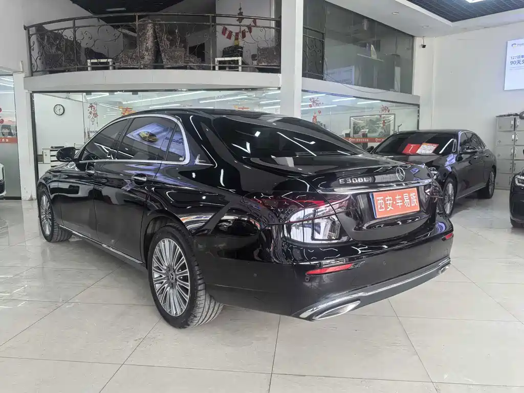 Mercedes-Benz E-Class — миниатюра 14