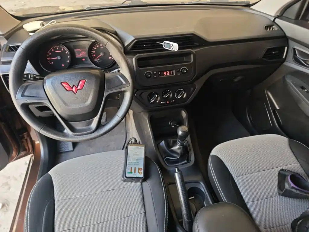 Wuling Hongguang — миниатюра 10
