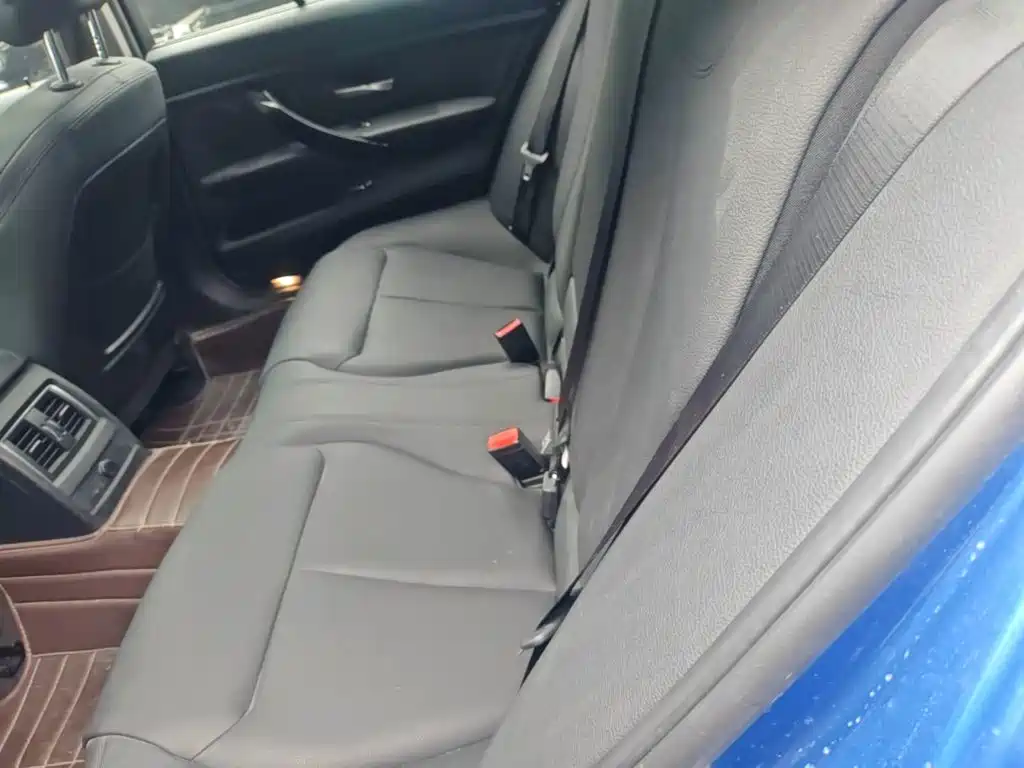 BMW 3 Series — миниатюра 17