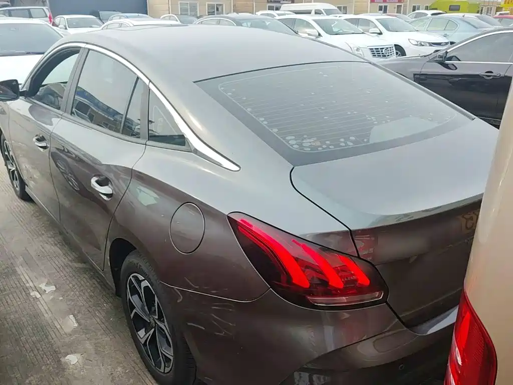 MG MG5 — миниатюра 5