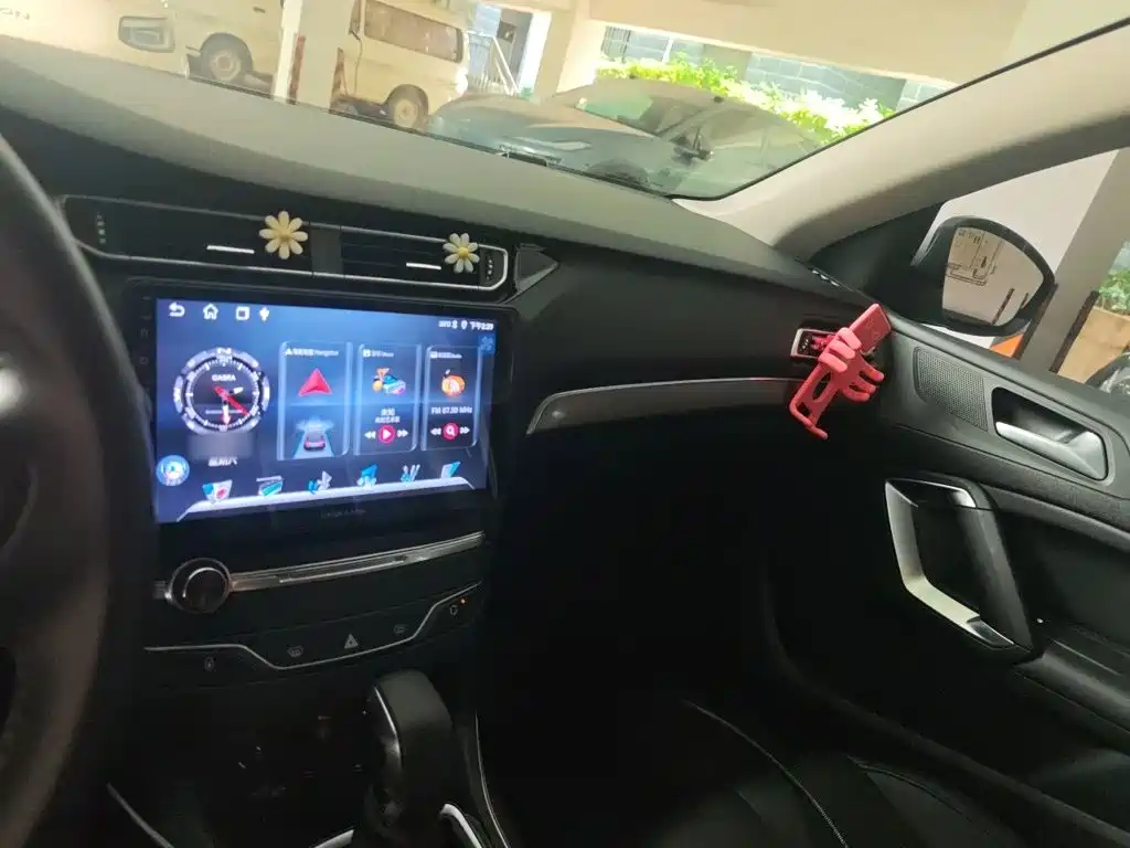 Peugeot 408 — миниатюра 6