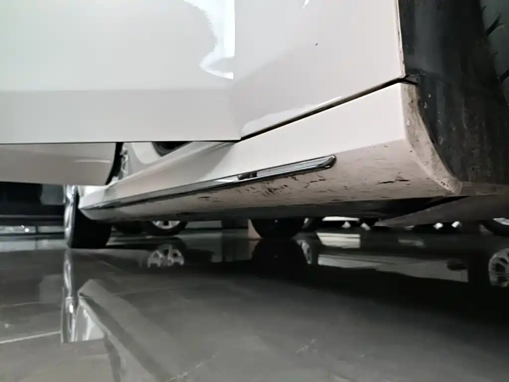 Mercedes-Benz E-Class — миниатюра 21