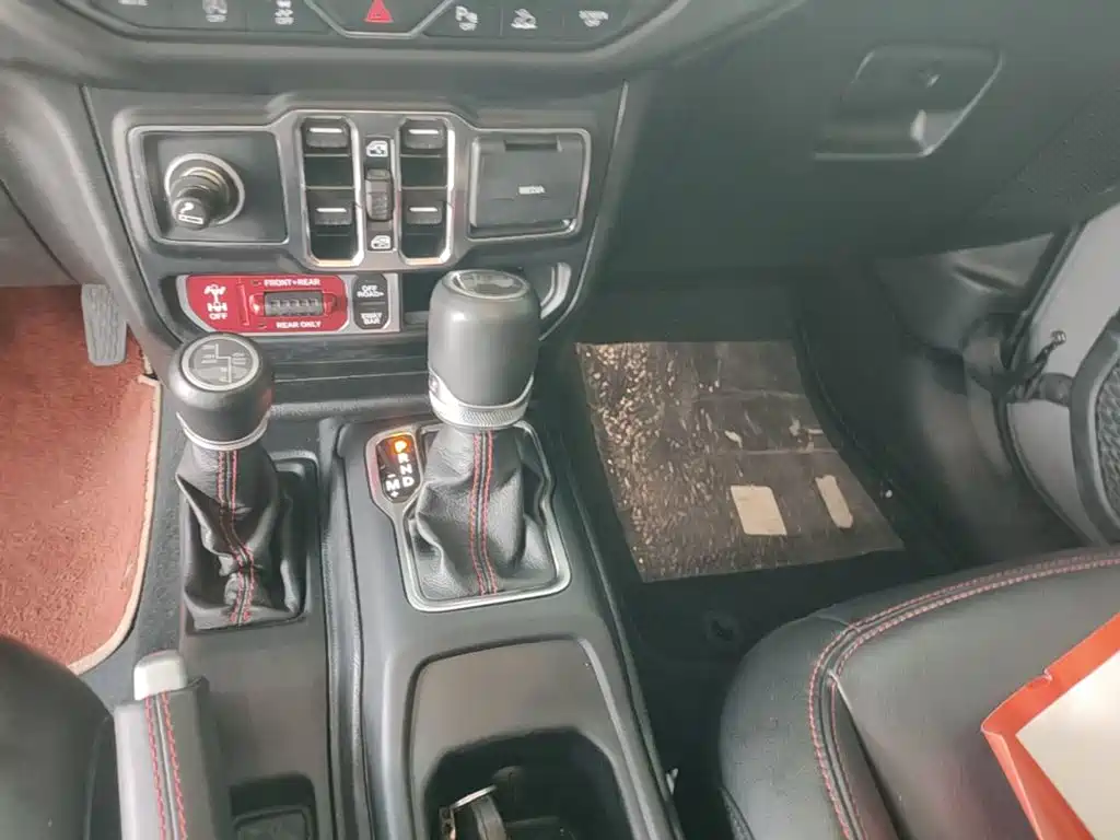 Jeep Wrangler — миниатюра 14