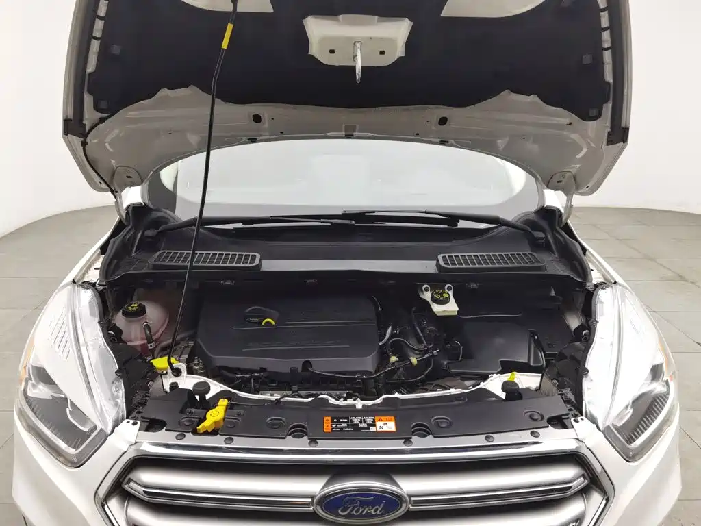 Ford Kuga — миниатюра 6