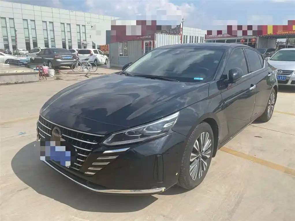 Nissan Teana 2023