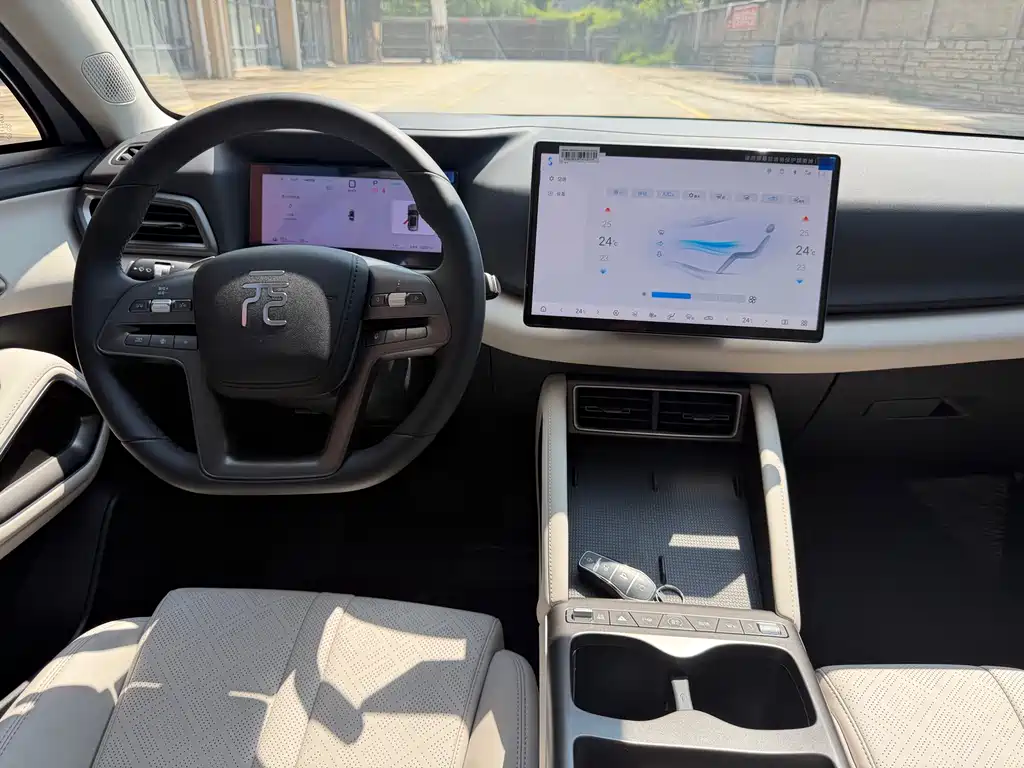 BYD Yuan UP — миниатюра 9
