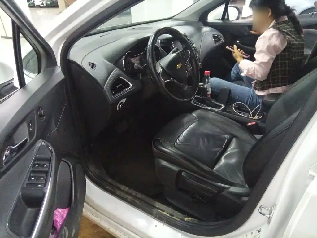 Chevrolet Cruze — миниатюра 11