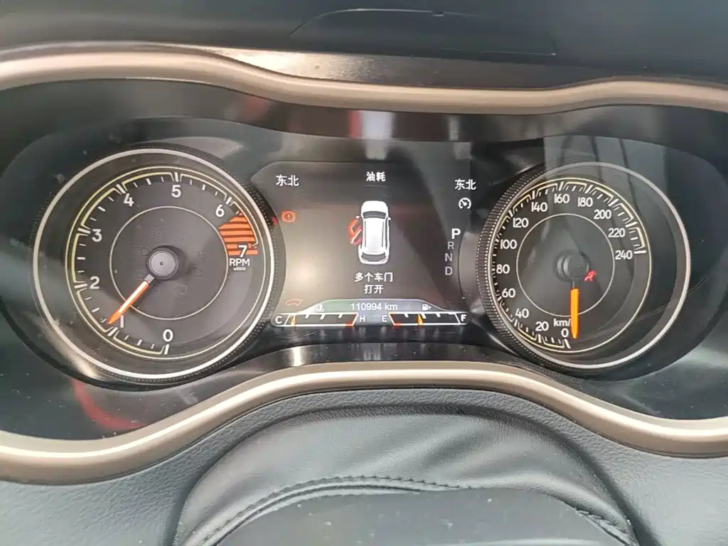 Jeep Cherokee — миниатюра 12