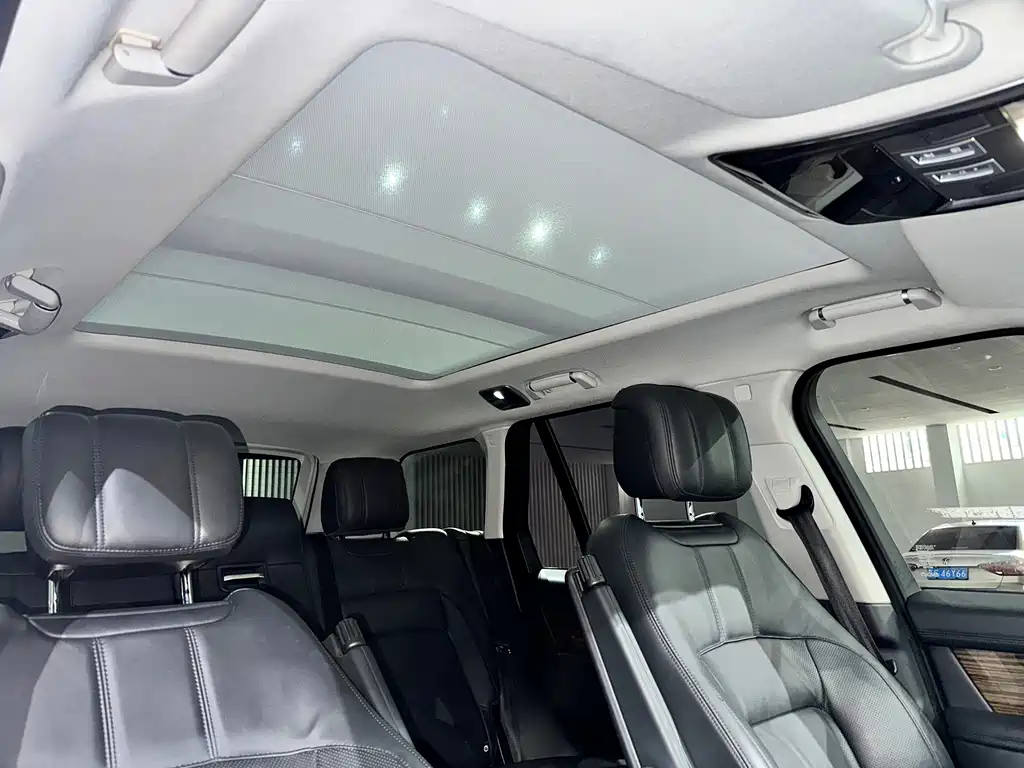 Land Rover Range Rover — миниатюра 12