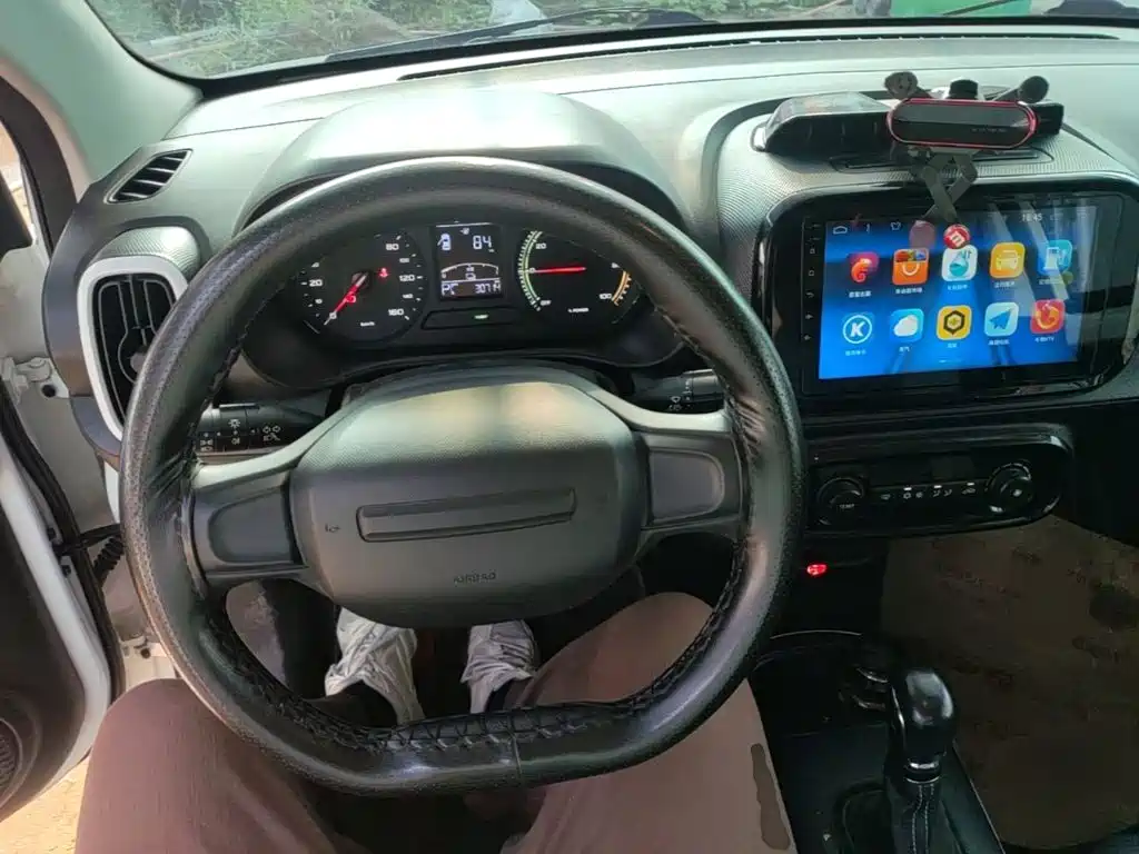 Roewe Clever — миниатюра 10